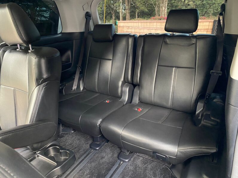 
								Toyota Vellfire full									