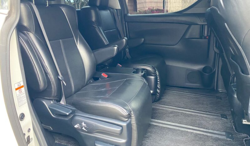 
								Toyota Vellfire full									