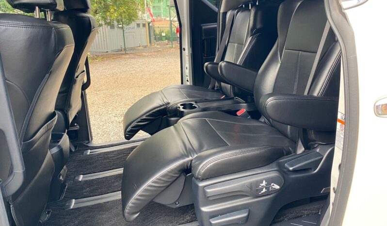 
								Toyota Vellfire full									