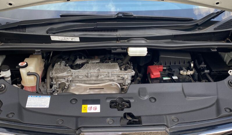 
								Toyota Vellfire full									