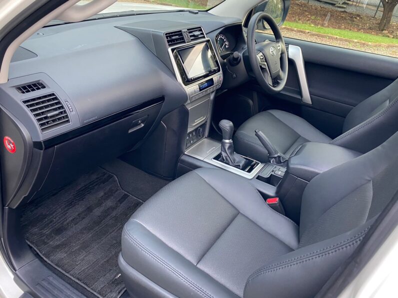 
								Toyota Prado Tx full									