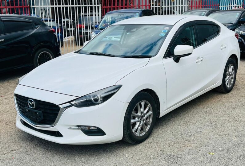 
								Mazda Axela full									
