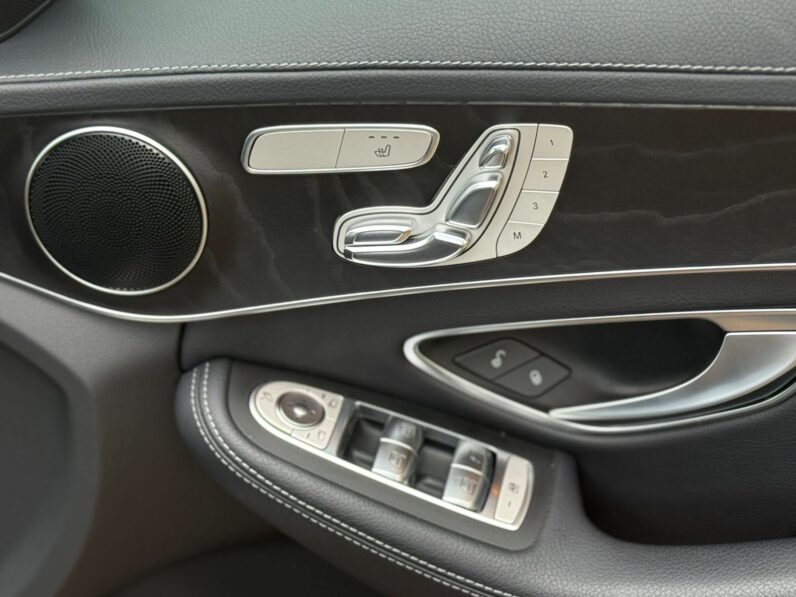 
								Mercedes Benz C200 full									