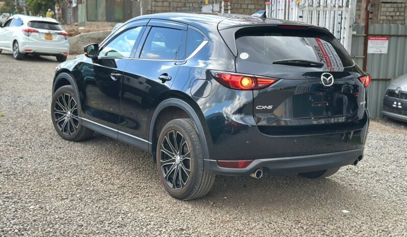 
								Mazda CX-5 full									