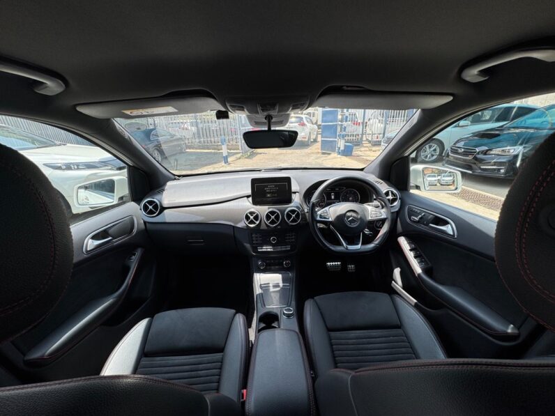 
								Mercedes Benz B180 full									