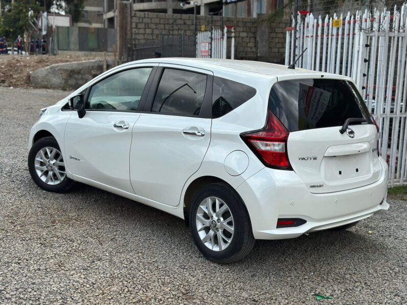
								Nissan Note full									