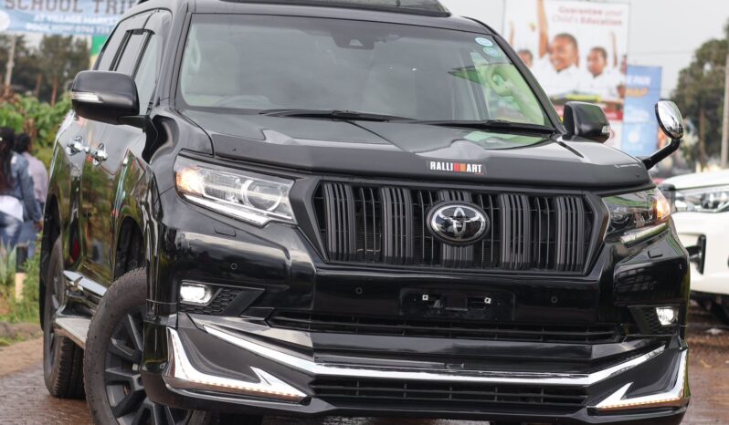 
								Toyota Land Cruiser Prado full									