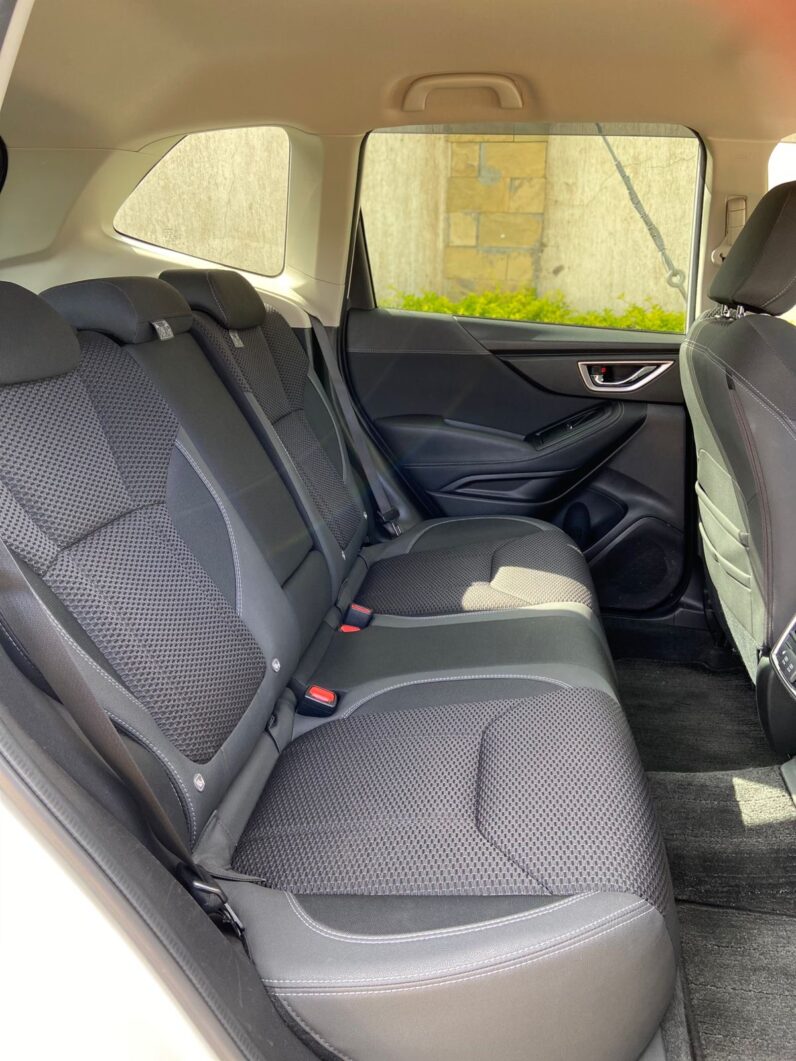 
								Subaru Forester full									