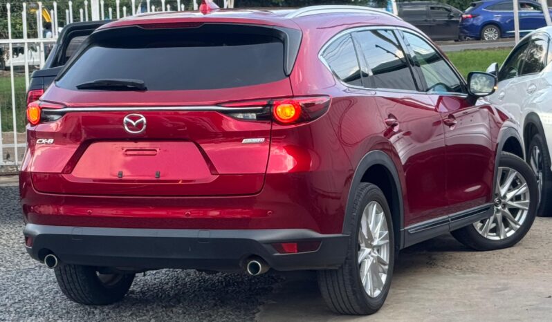 
								Mazda CX 8 full									