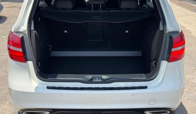 
								Mercedes Benz B180 full									