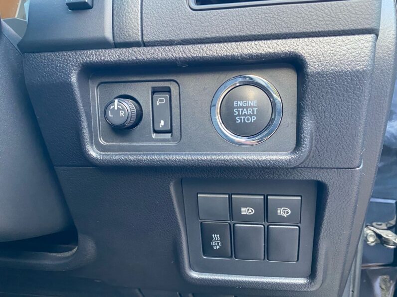 
								Toyota Prado TX full									