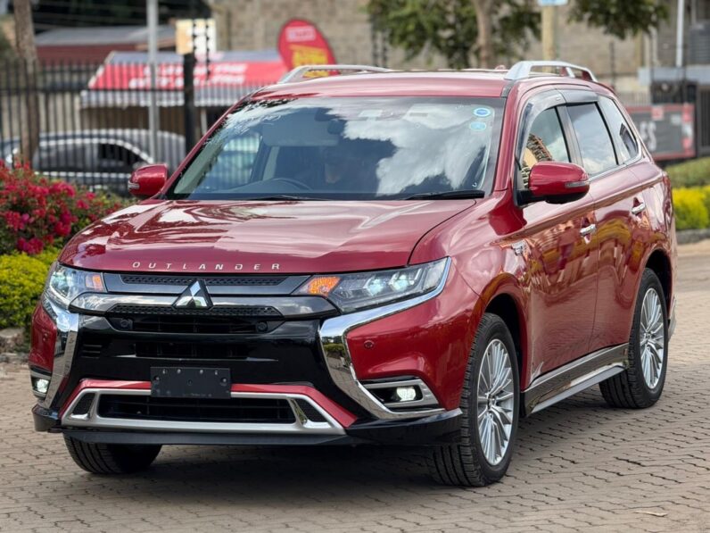 
								Mitsubishi Outlander PHEV full									