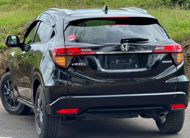 
								Honda Vezel full									