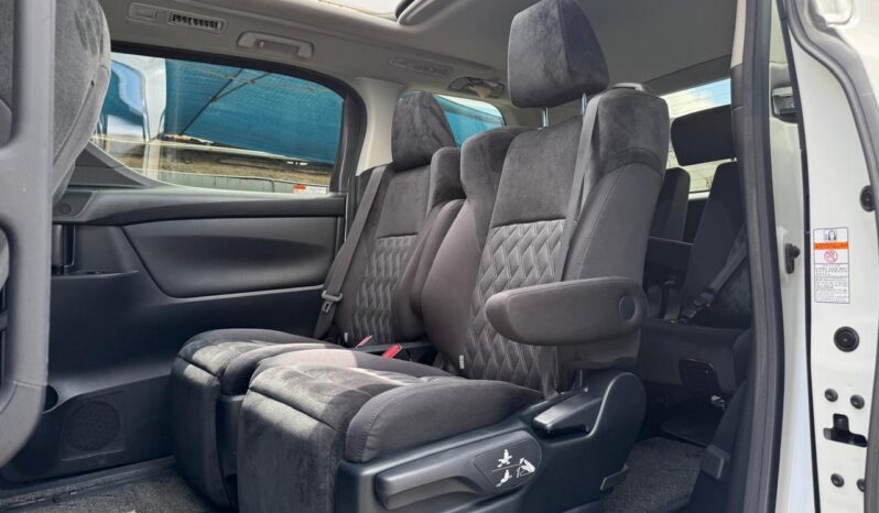 
								Toyota Vellfire full									