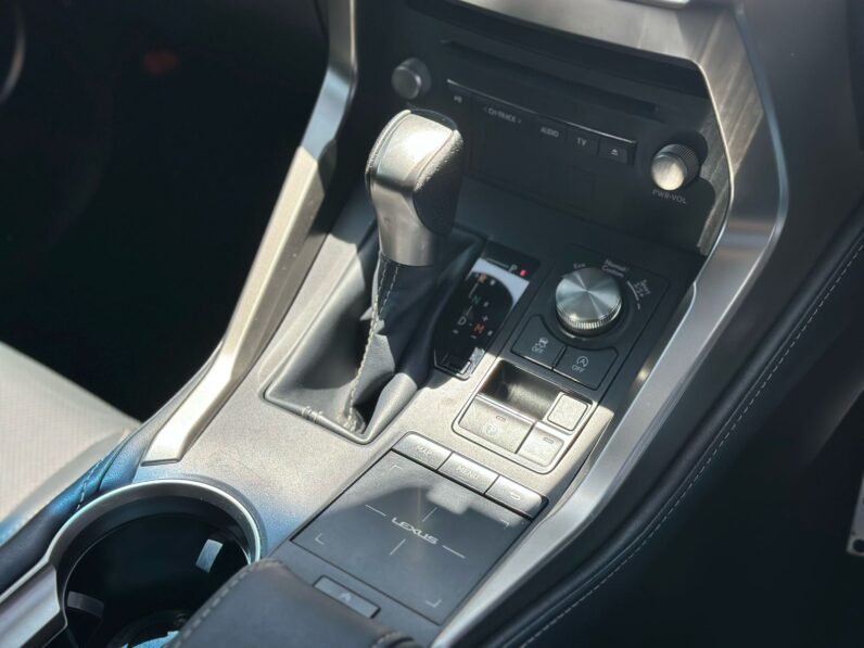 
								Lexus NX300~F-SPORTS full									