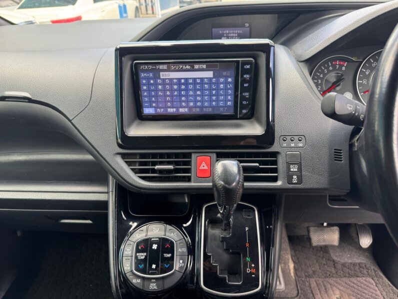 
								Toyota Noah full									