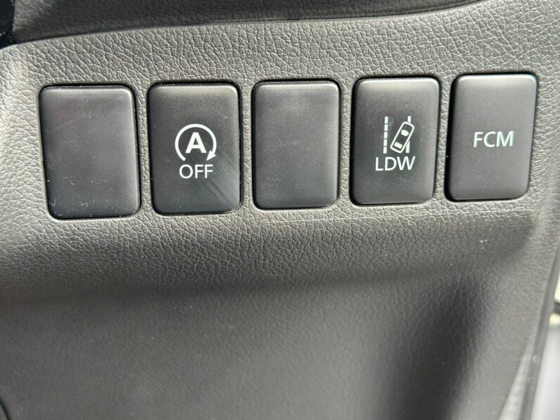 
								Mitsubishi Outlander full									