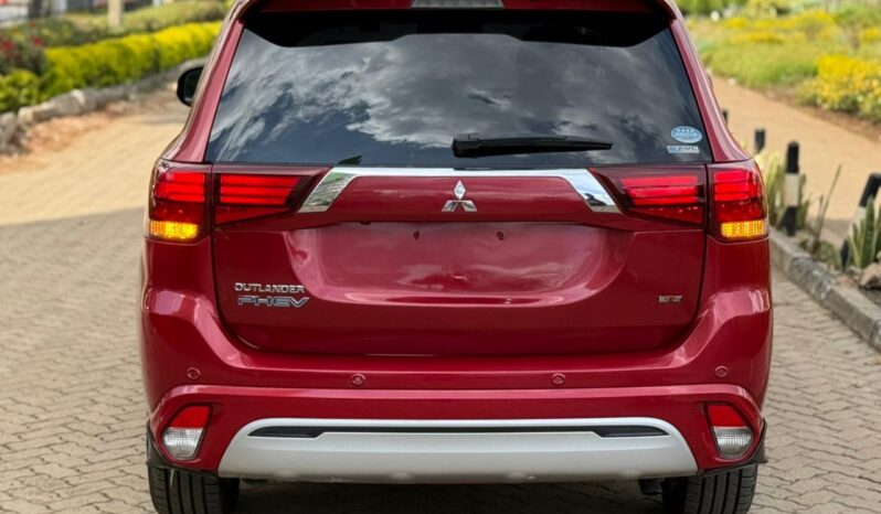 
								Mitsubishi Outlander PHEV full									