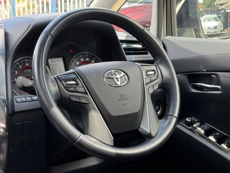 
								Toyota Vellfire full									