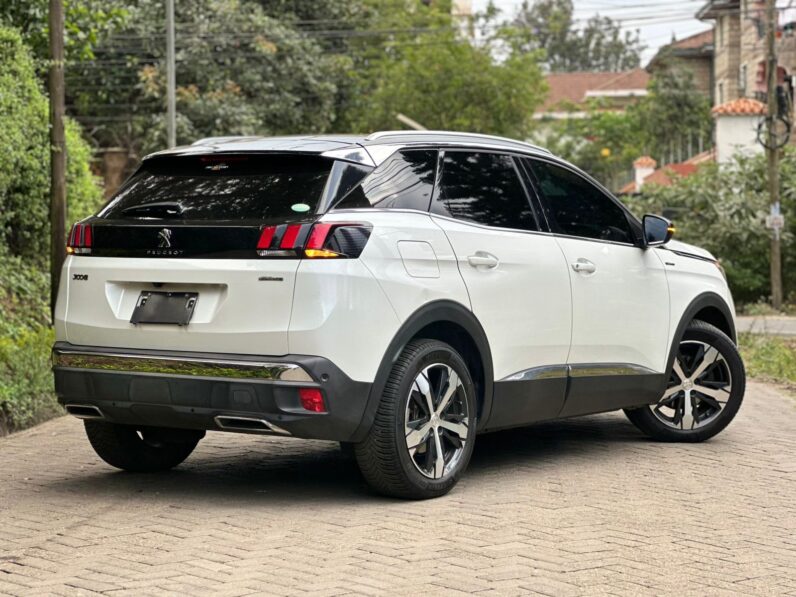 
								Peugeot 3008 full									