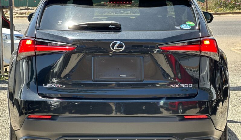 
								Lexus NX300~F-SPORTS full									