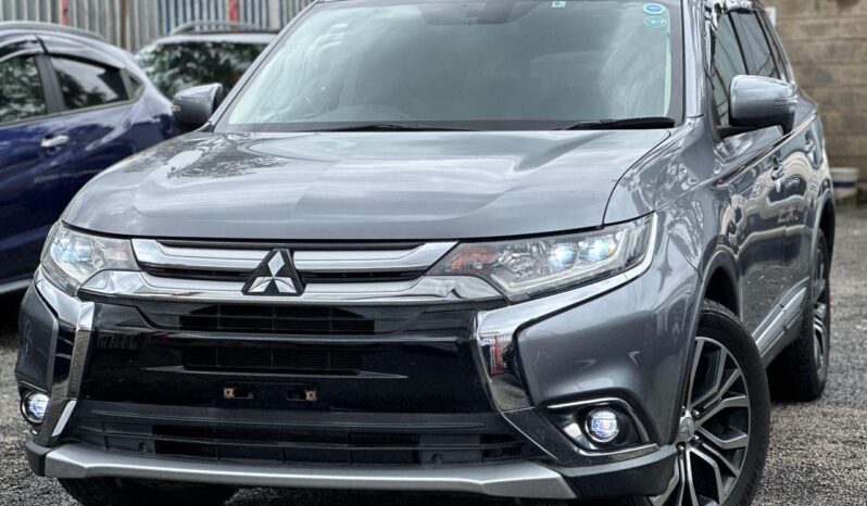 
								Mitsubishi Outlander full									