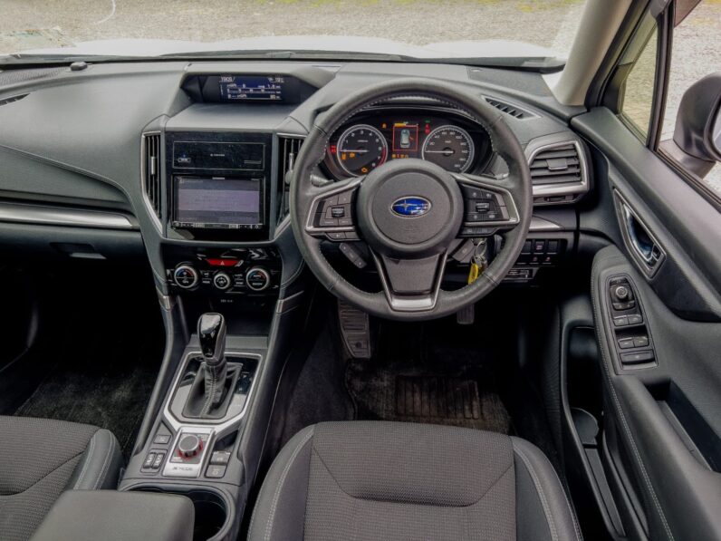 
								Subaru Forester full									