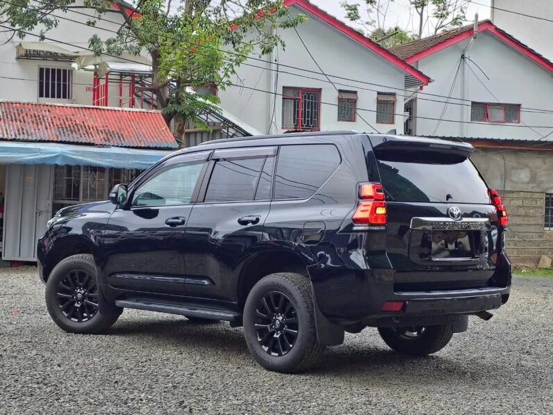 
								Land cruiser Prado full									