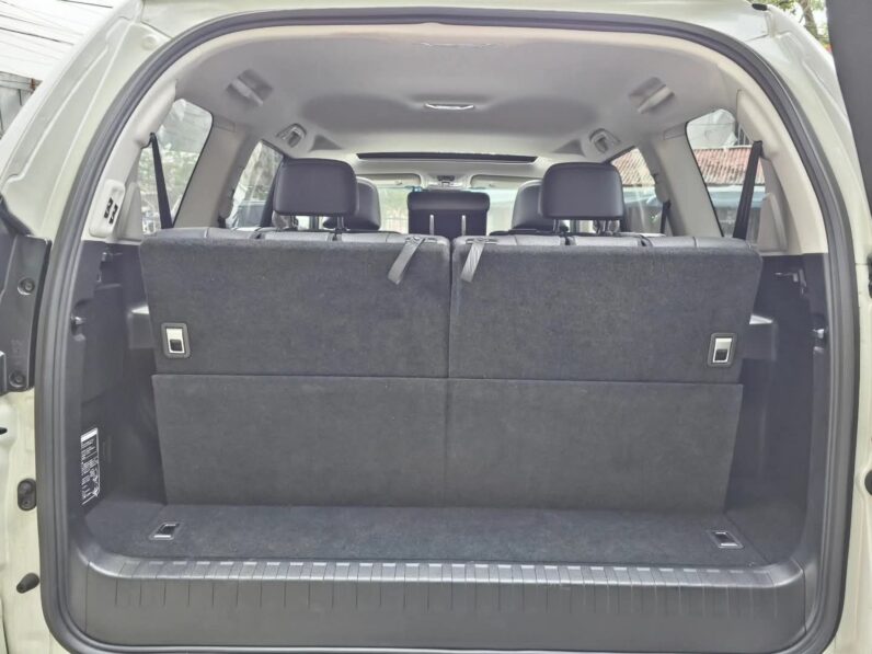 
								Land Cruiser Prado TXL full									