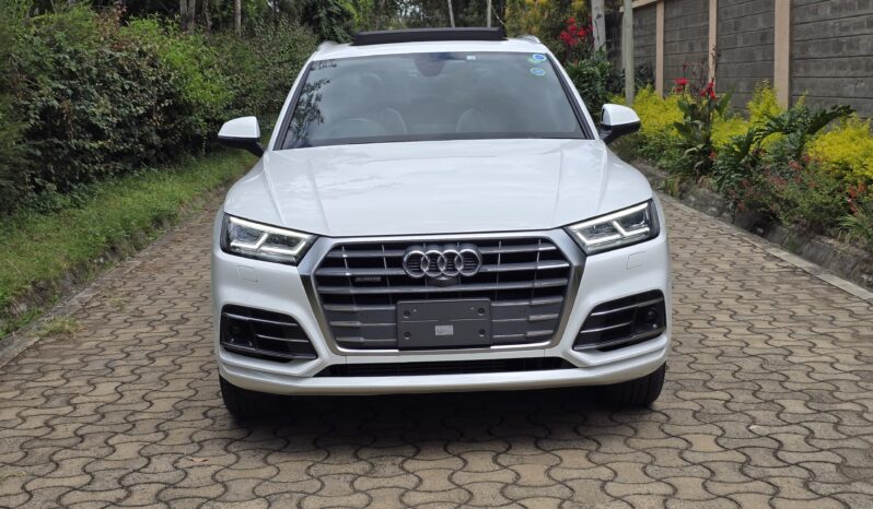
								Audi Q5 full									