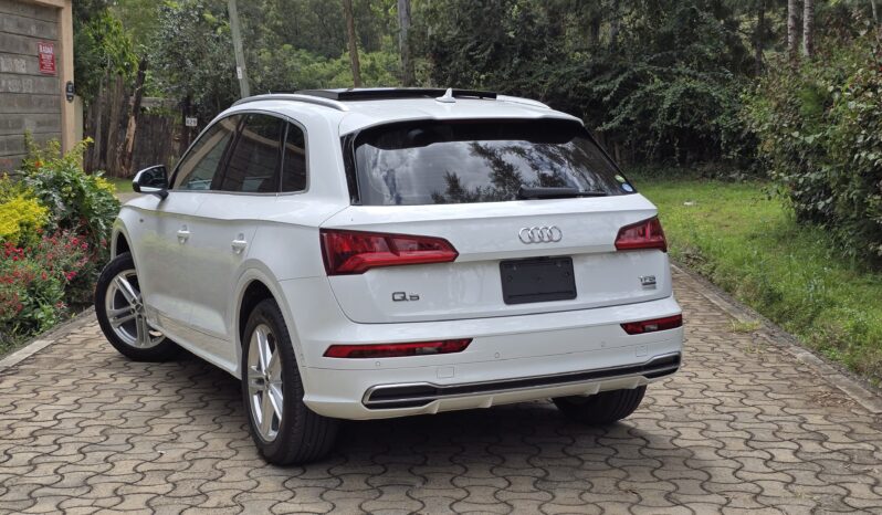 
								Audi Q5 full									