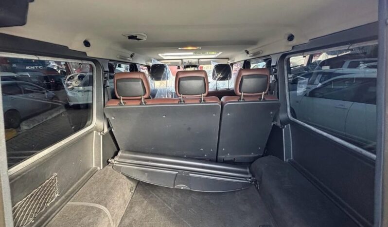 
								Mercedes Benz G350d full									