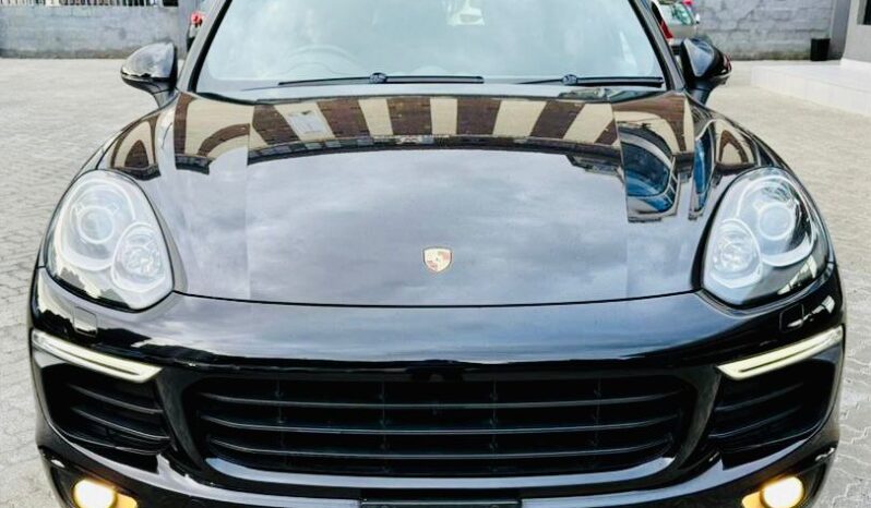 
								Porsche Cayenne full									