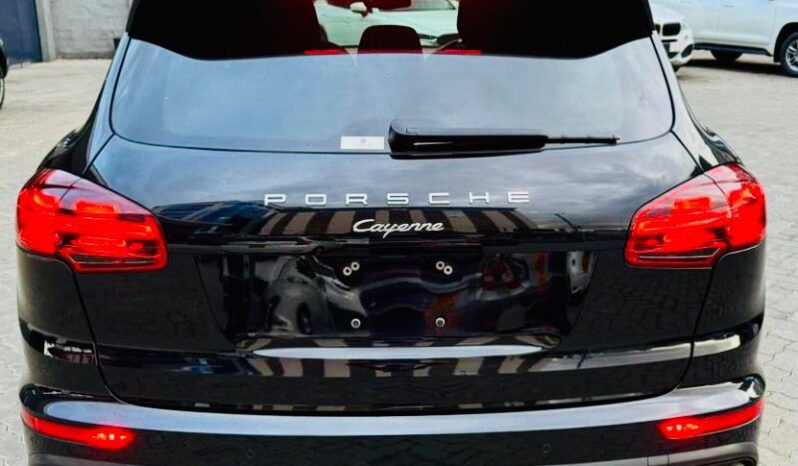 
								Porsche Cayenne full									