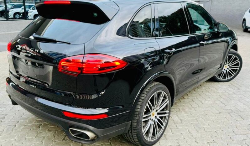 
								Porsche Cayenne full									