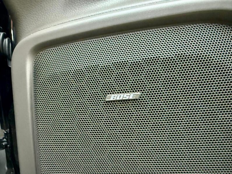 
								Porsche Cayenne full									