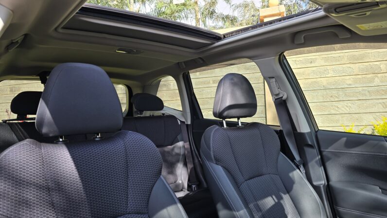 
								Subaru Forester full									