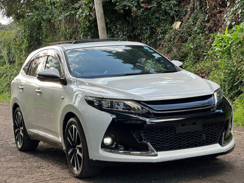 
								Toyota Harrier Gs full									