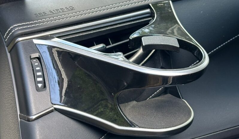 
								Toyota Harrier Gs full									