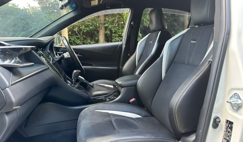 
								Toyota Harrier Gs full									