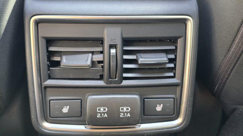 
								Subaru Forester full									