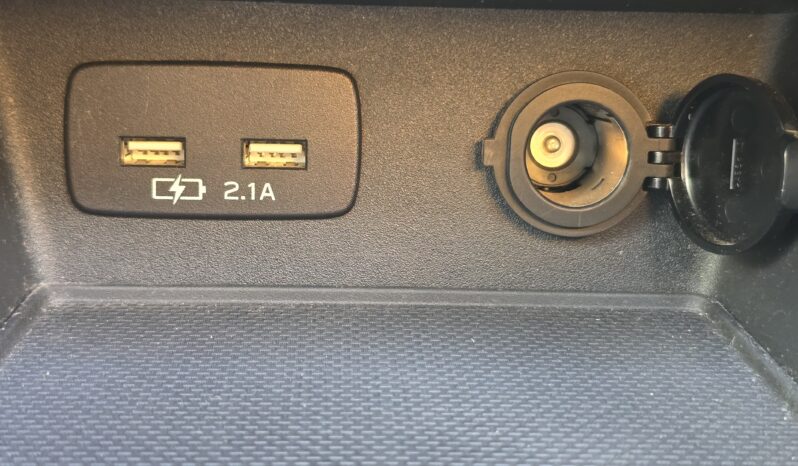 
								Subaru Forester full									