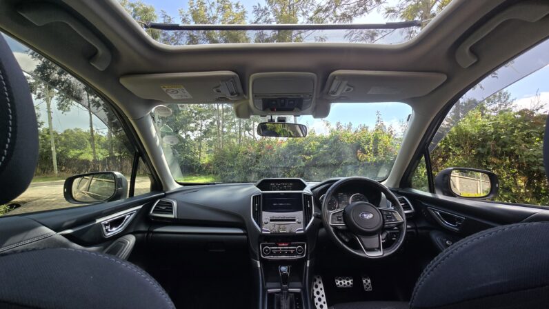 
								Subaru Forester full									