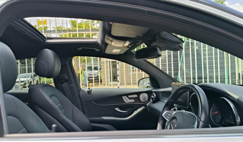 
								Mercedes Benz GLC250 coupe full									