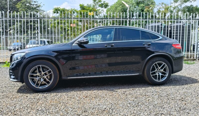
								Mercedes Benz GLC250 coupe full									