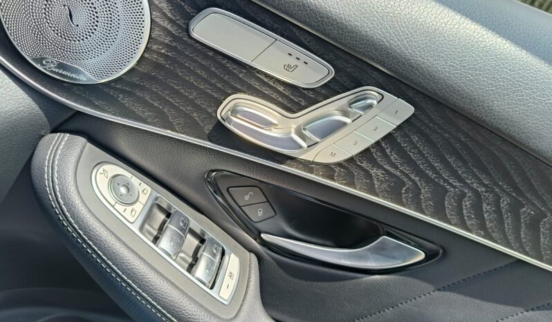 
								Mercedes Benz GLC250 coupe full									