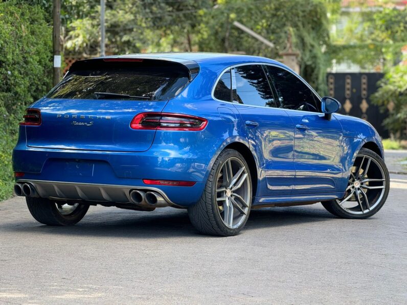 
								Porche Macan S full									