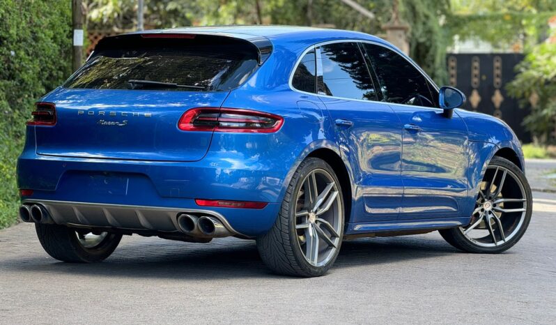 
								Porche Macan S full									