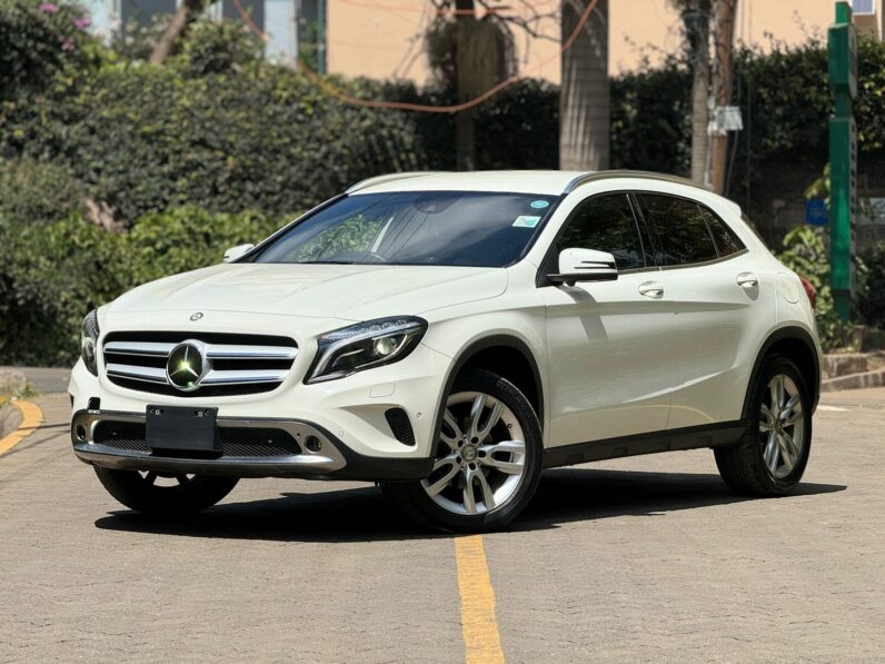 
								Mercedes Benz GLA 250 full									