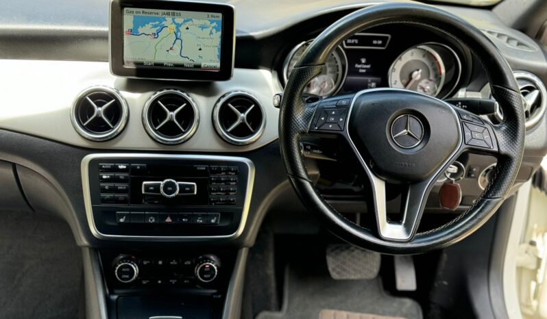 
								Mercedes Benz GLA 250 full									